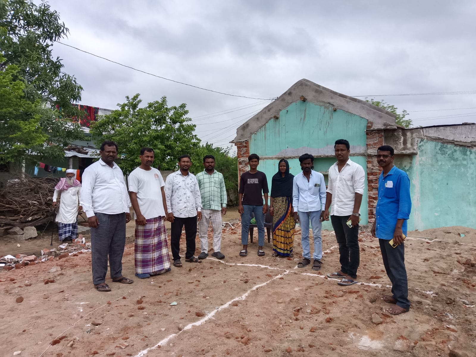 బట్టాపూర్లో ఇందిరమ్మ ఇండ్ల నిర్మాణానికి భూమి పూజ