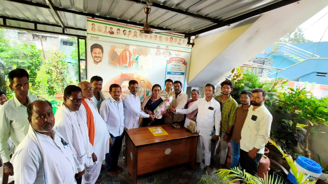 సంవిధాన్ బచావో కార్యక్రమం ‘ లో ఆత్రం సుగుణక్కకు చోటు