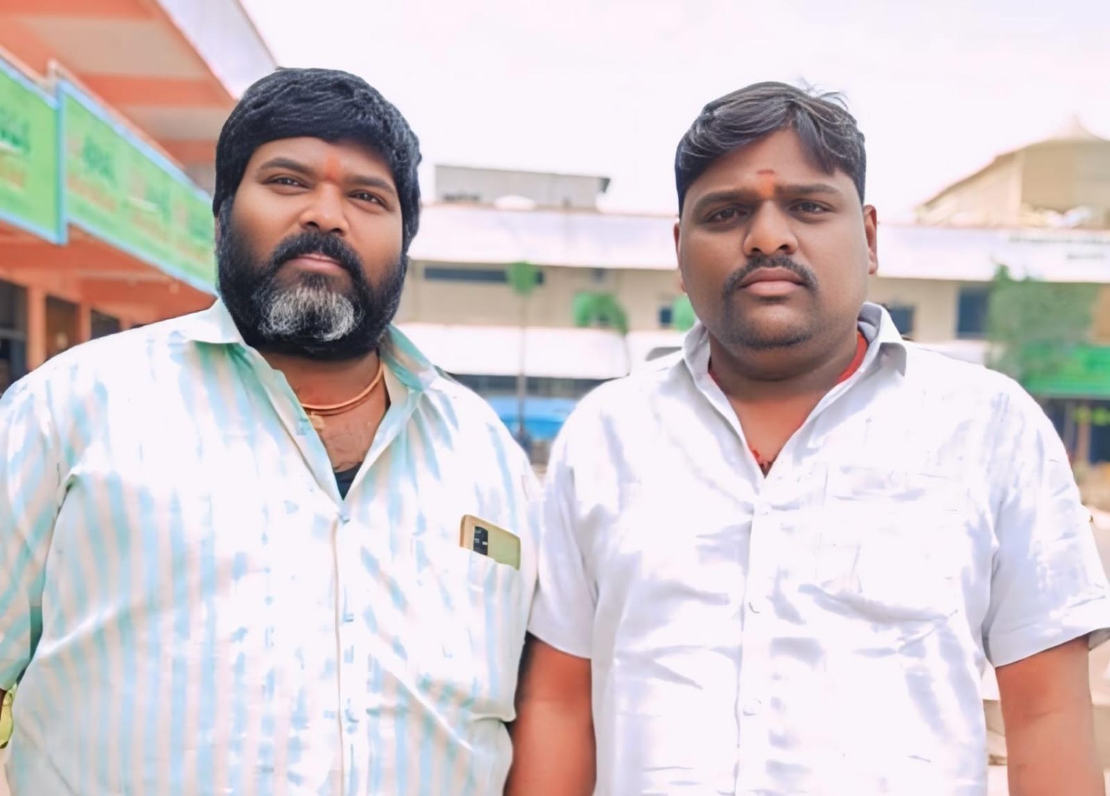 ప్రవేట్ పాఠశాలను అధిక ఫీజులు వసూలు చేస్తే స్కూల్ లకు తాళాలు వేస్తాం