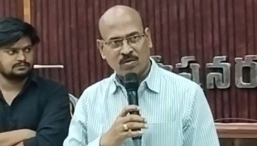 గంగ భవాని కొసం పోలీసులు గాలిస్తున్నారు మున్సిపాలిటీ కమిషనర్ శ్రీహరి