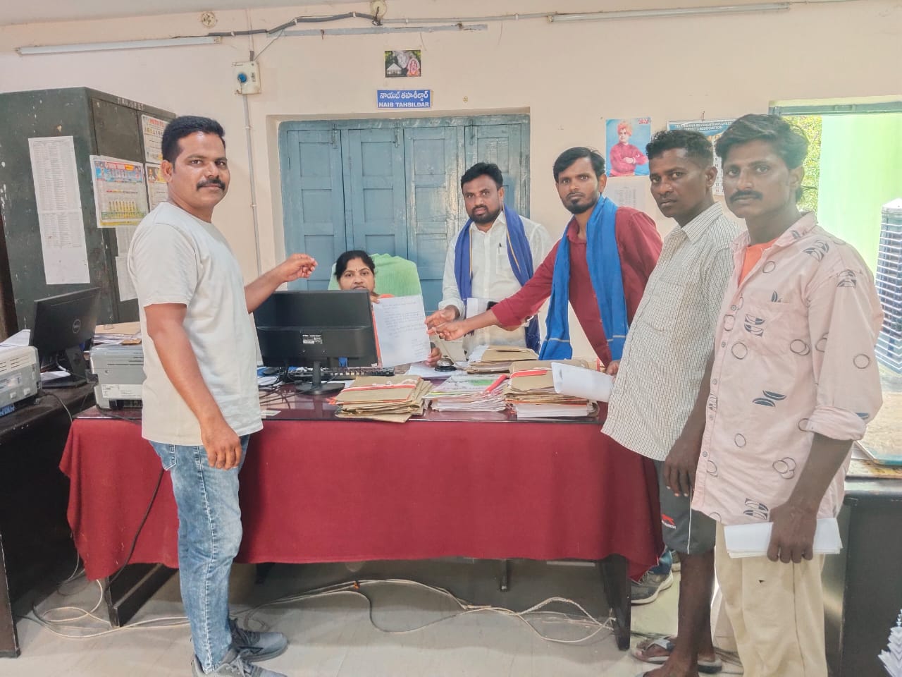మండల కేంద్రంలోని రాహుల్ గాంధీ జన్మదిన వేడుకలు