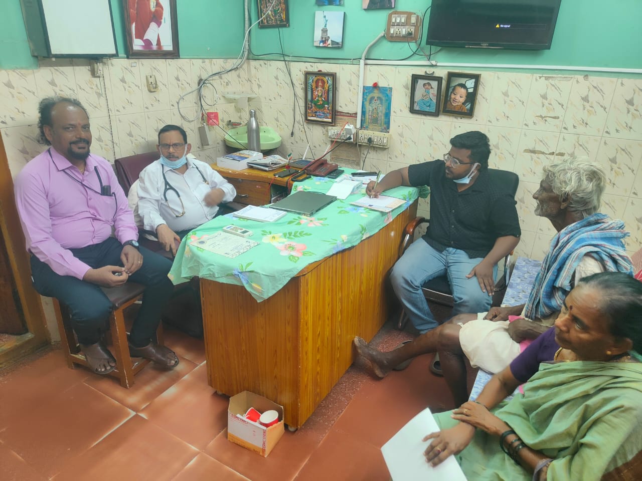 ఉచిత మెగా వైద్య శిబిరం కు విశేష స్పందన