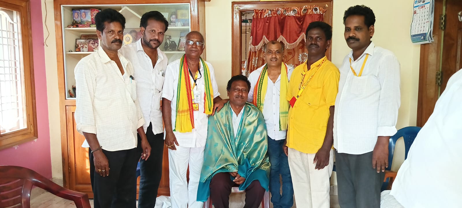 రాష్ట్ర బీసీ కార్పొరేషన్ డైరెక్టర్ కడలి వెంకటేశ్వరరావు వారికి చిరు సత్కారం