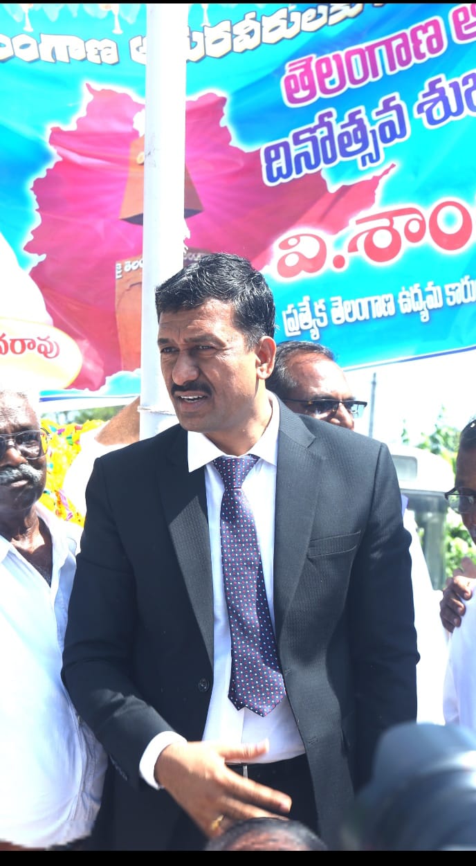 తెలంగాణ 11వ ఆవిర్భావ దినోత్సవ శుభాకాంక్షలు తెలియజేసిన