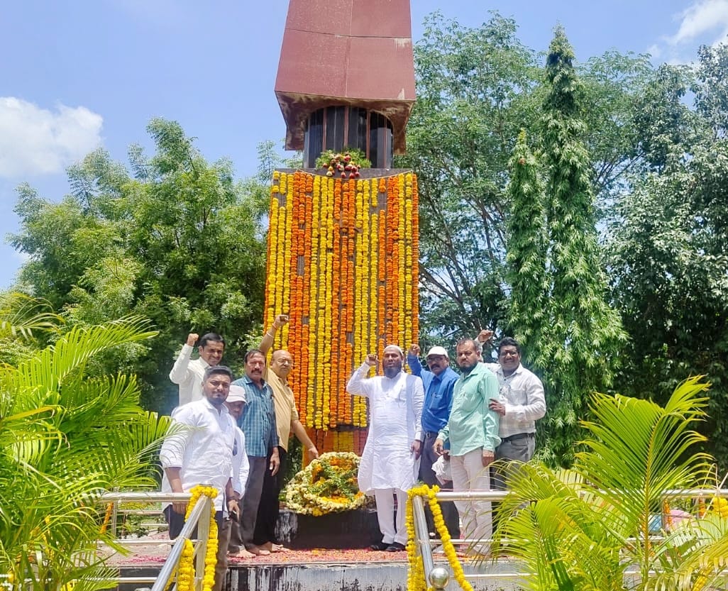 హక్కుల సాధనకై తెలంగాణ అమరవీరుల స్ఫూర్తిగా ఉద్యమించాలి