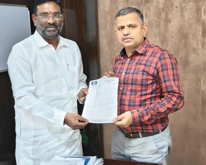 షుగర్‌ ఫ్యాక్టరీలను నిర్వీర్యం చేయకండి: లోక్‌సత్తా
