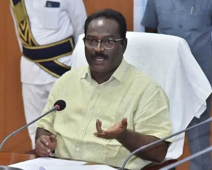 గర్భిణుల మృతిపట్ల కలెక్టర్‌ ఆగ్రహం