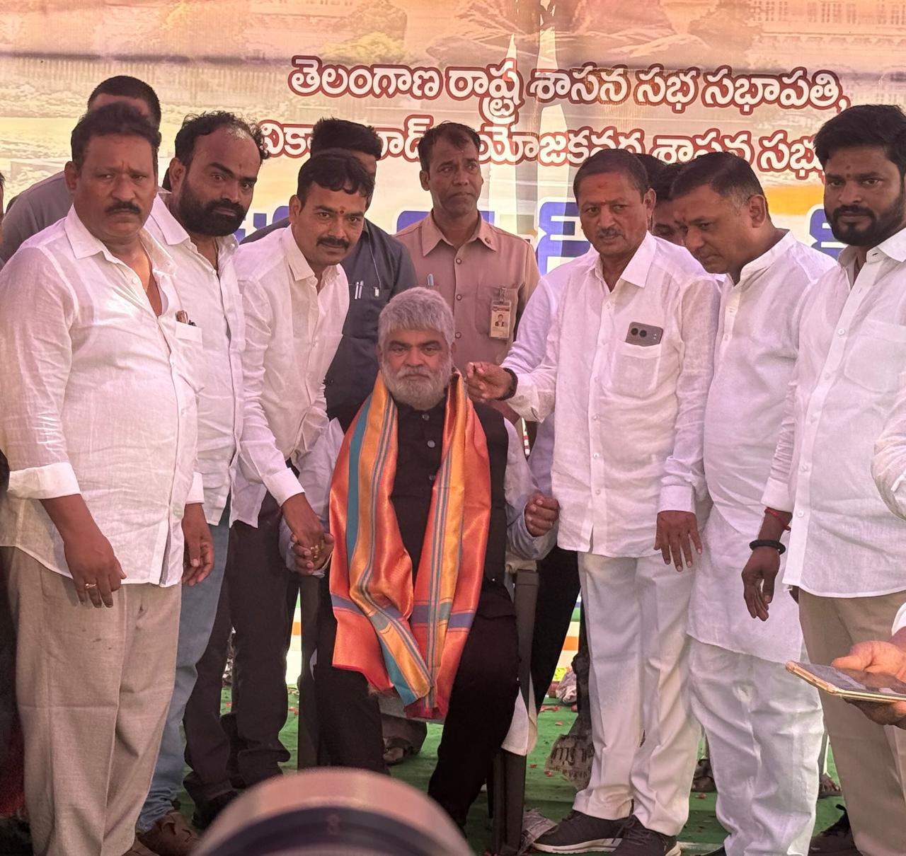 గడ్డం ప్రసాద్ కుమార్ కి జన్మదిన శుభాకాంక్షలు తెలియజేసిన కాశీనాథ్ యాదవ్