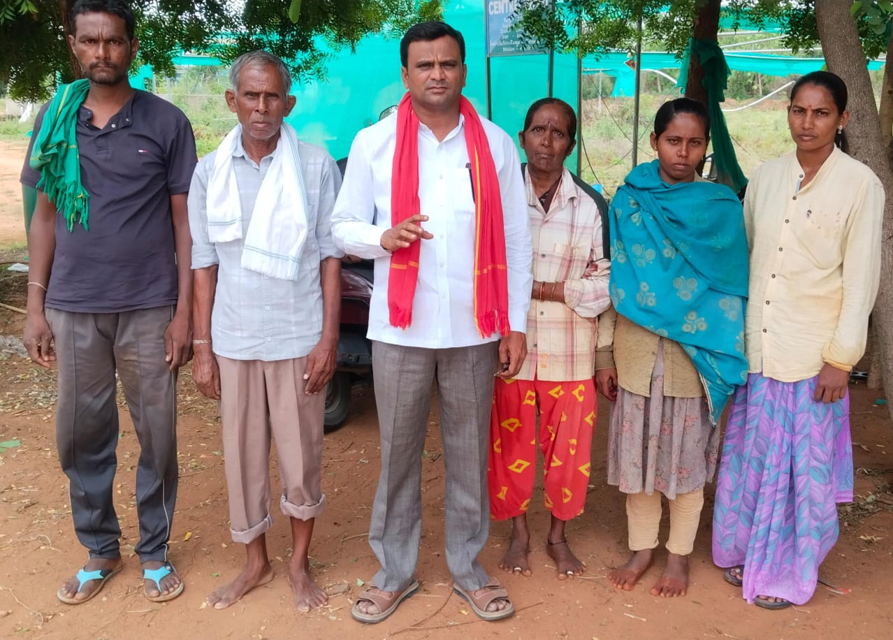 రెబ్బెన ఫారెస్ట్ నర్సరీ కార్మికులకు పెండింగ్లో ఉన్న వేతనాలు వెంటనే చెల్లించాలి,