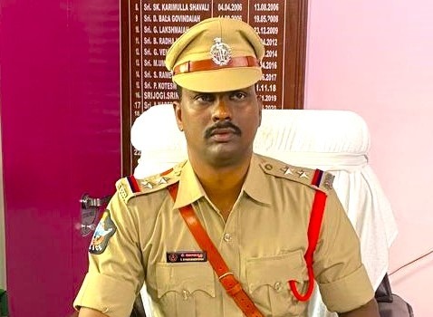 గుడిలో సీసీకెమెరాల ధ్వంసంపై కేసు నమోదు