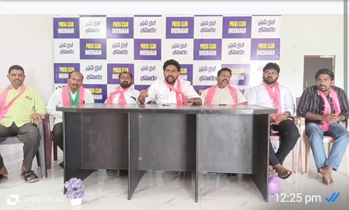 కొబ్బరికాయలు కొట్టుడే మిగిలింది