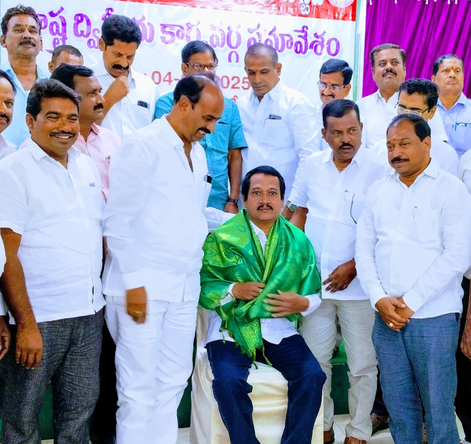 రాష్ట్రోపాధ్యాయ సంఘo రాష్ట్ర సమావేశంలో గడ్డం బాలకిషన్ కు ఘన సన్మానం