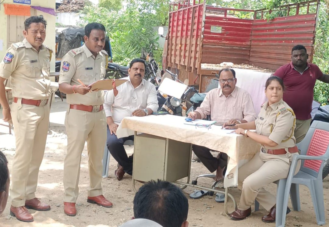 వాహనాల వేలం ద్వారా ప్రభుత్వానికి ఆదాయం