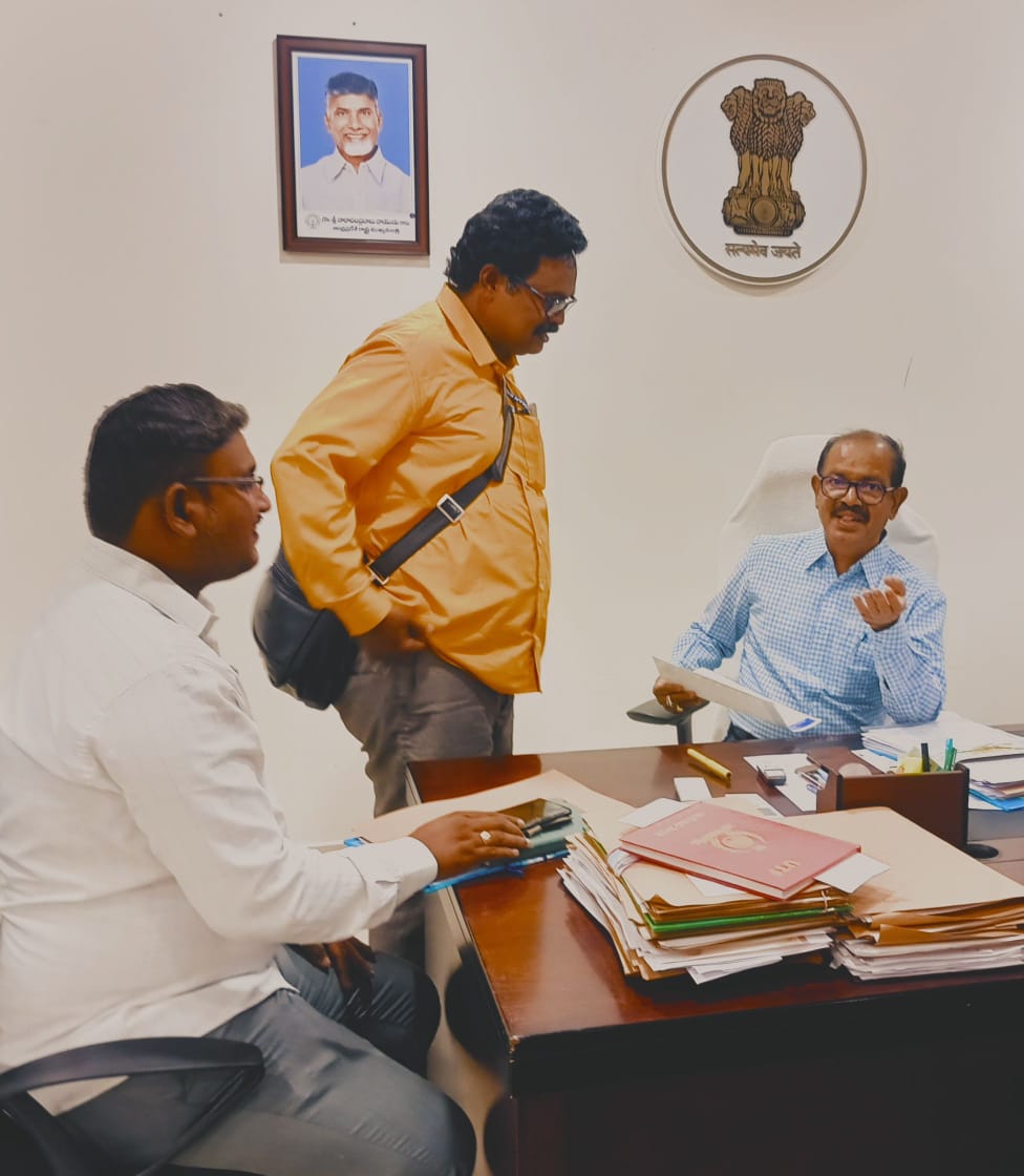 ప్రైవేటు విద్యా సంస్థలు ప్రభుత్వ నియమ నిబంధనలకు లోబడి ఉండాలి