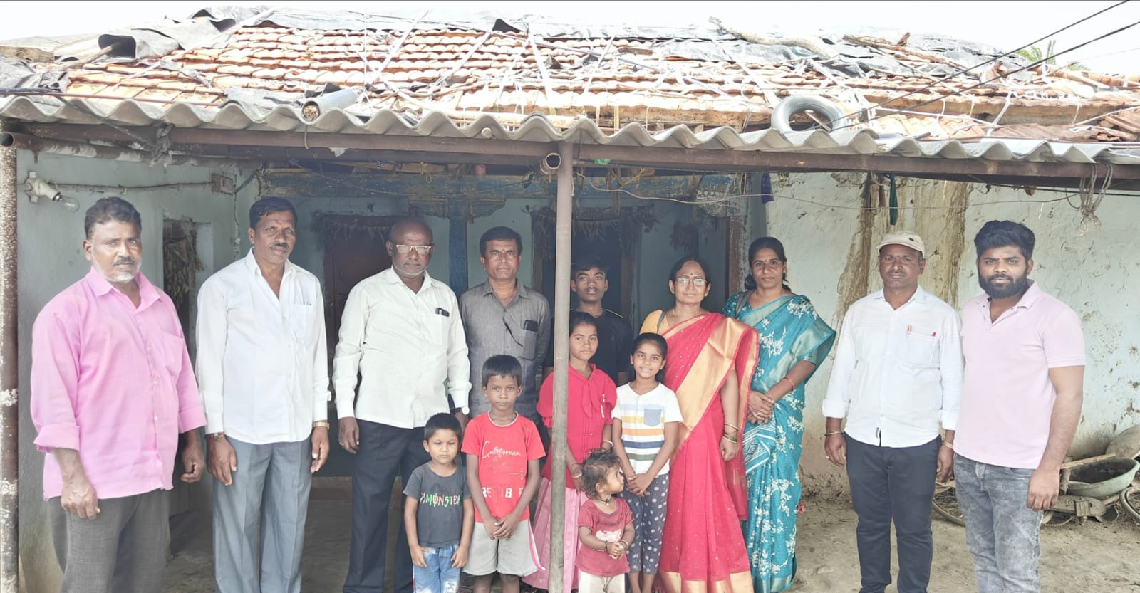 బడిబాటలో పాల్గొన్న మండల విద్యాధికారి : గజ్జెల కనకరాజు