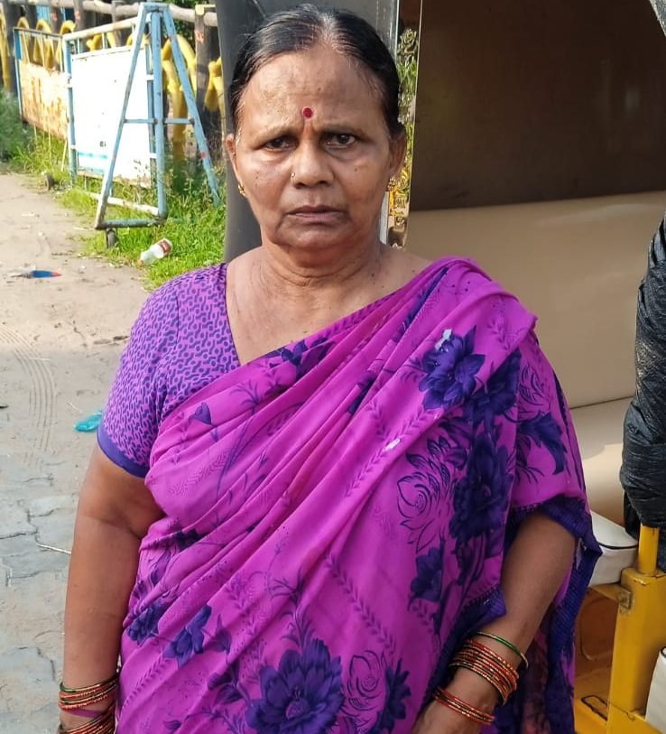 బర్లిఫిట్ ఏరియాలో చైన్ స్నాచర్ కలకలం భయాందోళనలో బస్తీ వాసులు