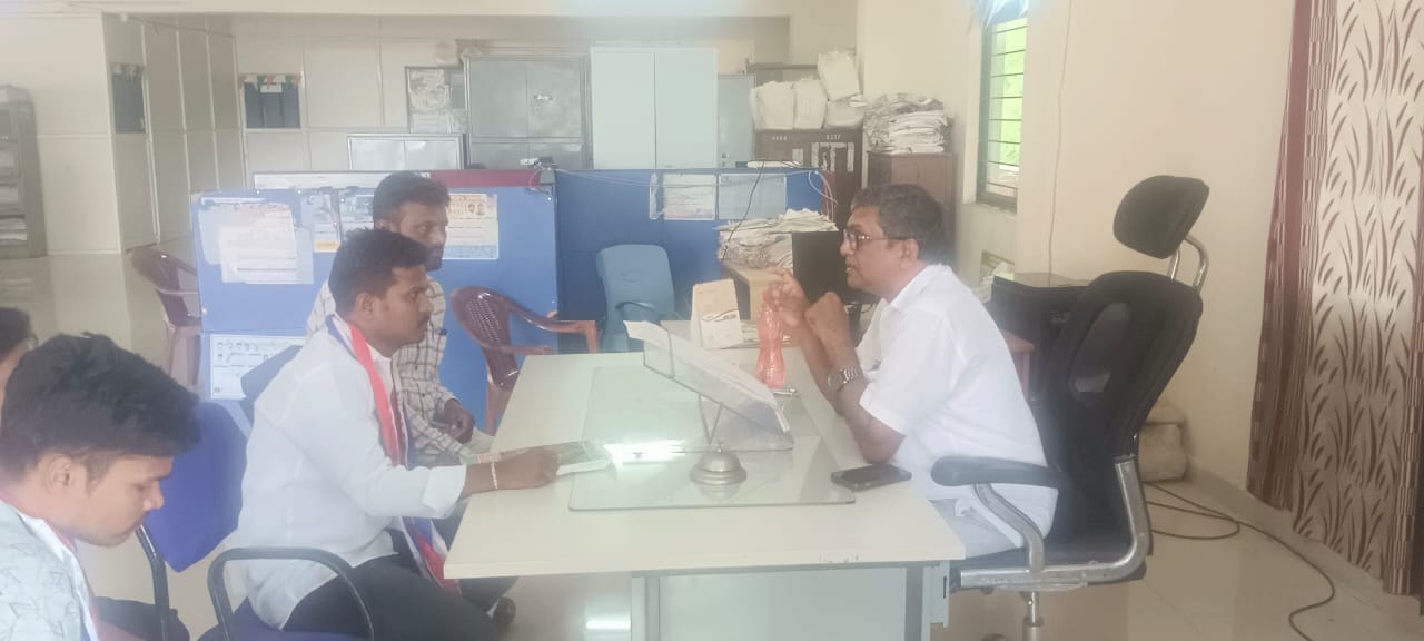 విద్యార్థులను మోసం చేస్తున్న టెక్నో ఈ టెక్నో గ్లోబల్ సిబిఎస్