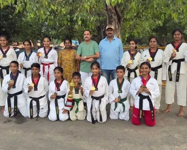 తైక్వాండోలో సత్తా చాటిన జిల్లా క్రీడాకారులు
