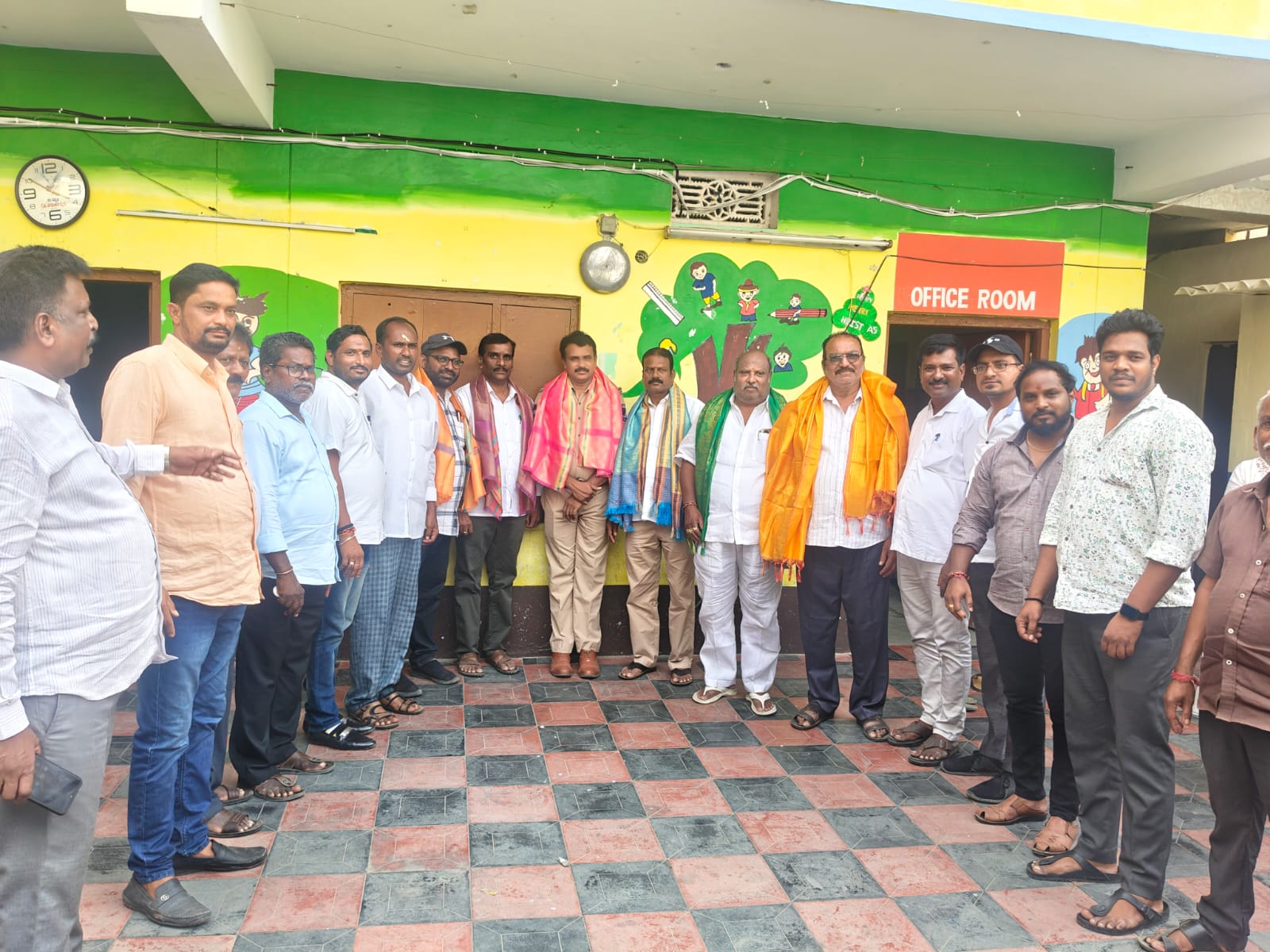 ప్రగతి నగర్ ఒకటవ సంక్షేమ సంఘం ఎన్నికలలో యాబై ఐదు ఓట్ల మెజారిటీతో మాచర్ల విష్ణు ఘనవిజయం