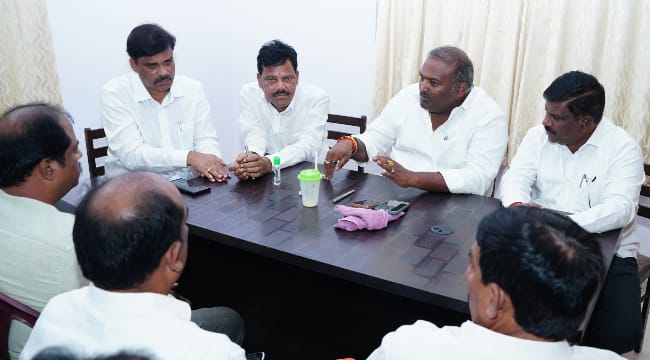 అంతర్జాతీయ యోగా దినోత్సవంను ఒక పండగలా జరుపుకోవాలి
