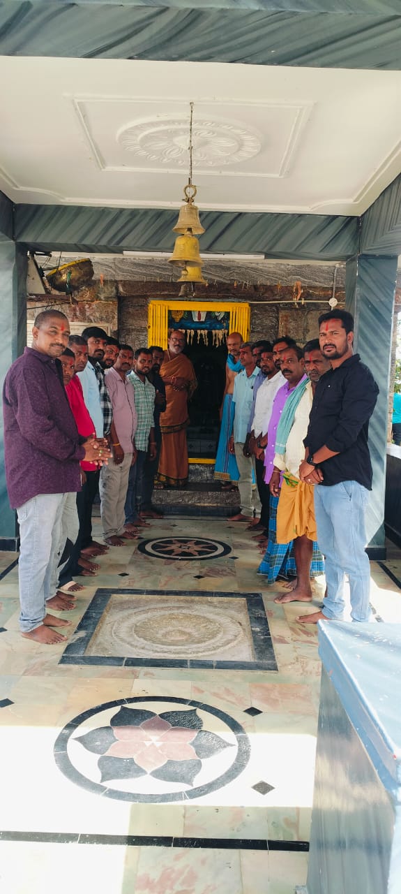గ్రామ అభివృద్ధి కమిటీ అధ్యక్షుడుగా గుమ్మాల గంగన్న( బెజ్జరపు శ్రీనివాస్, జగిత్యాల జిల్లా స్టాఫ్ రిపోర్టర్)
