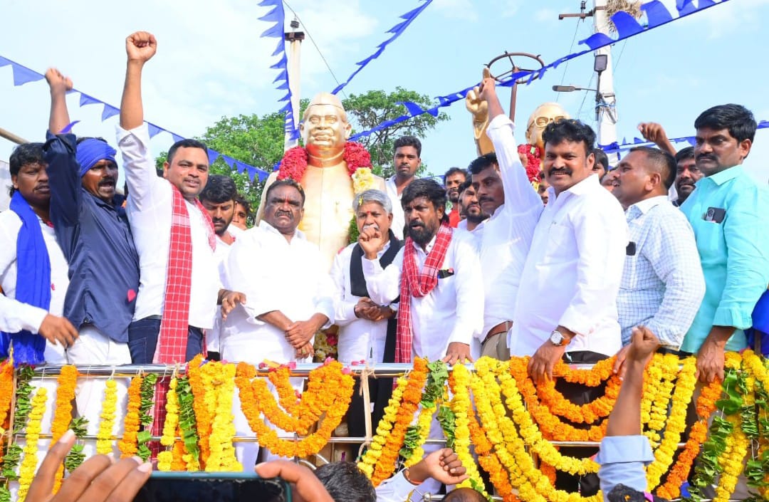 అంబేద్కర్,జగ్జీవన్ రామ్ విగ్రహావిష్కరణ