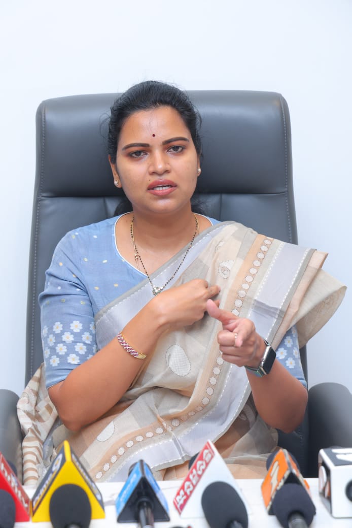 వైయస్ జగన్‌ను లేకుండా చేయాలని కూటమి కుట్దీ నిలో భాగంగానే బుచ్చయ్య చౌదరి వ్యాఖ్యలు
