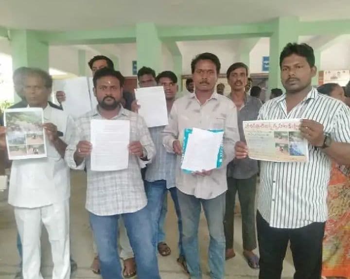 టిడ్కో ఇల్లు నిర్మాణాలు వద్ద మౌలిక సదుపాయాలు కల్పించాలి”