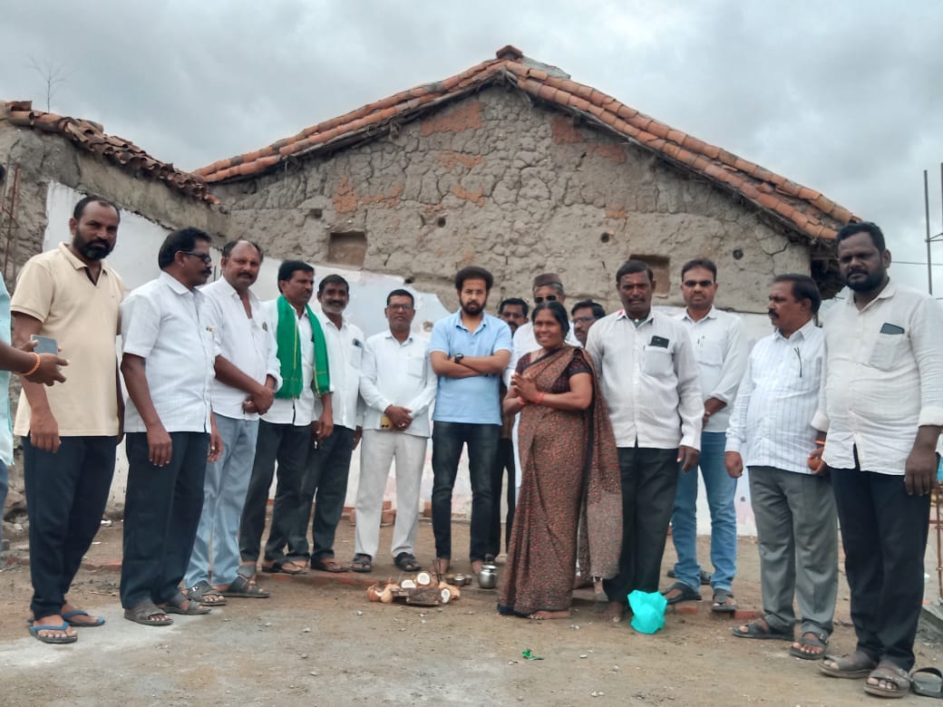 బిచ్కుంద లో ఇందిరమ్మ ఇండ్లకు భూమి పూజ