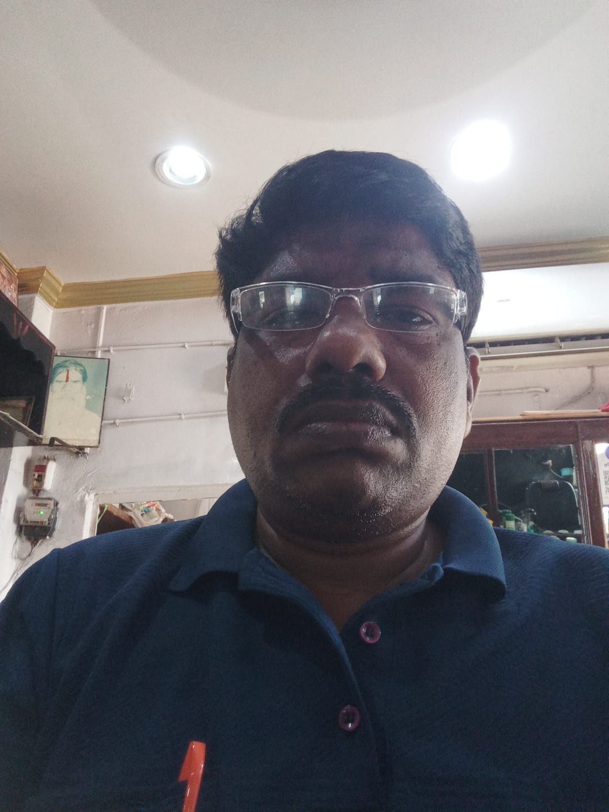 స్థానిక సంస్థల్లో బీసీలకు 42 శాతం రిజర్వేషన్ పెంచుతూ రాష్ట్ర ప్రభుత్వం జీవో జారీ చేయాలి