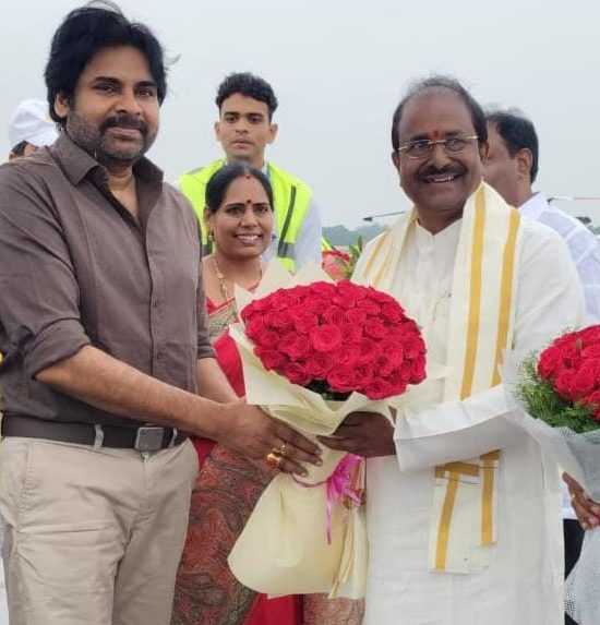 ఉపముఖ్యమంత్రి పవన్ కళ్యాణ్ ని మర్యాదపూర్వకంగా కలిసిన సోము వీర్రాజు