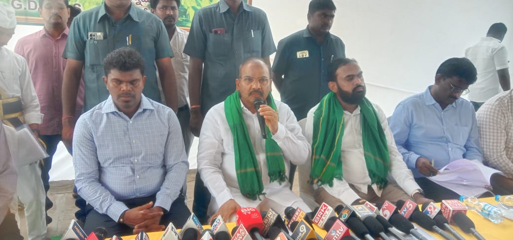 పొగాకు రైతుల కోసం రూ.3.50 కోట్లు ప్రభుత్వం ఖర్చు చేస్తుంది.ప్రత్తిపాటి.