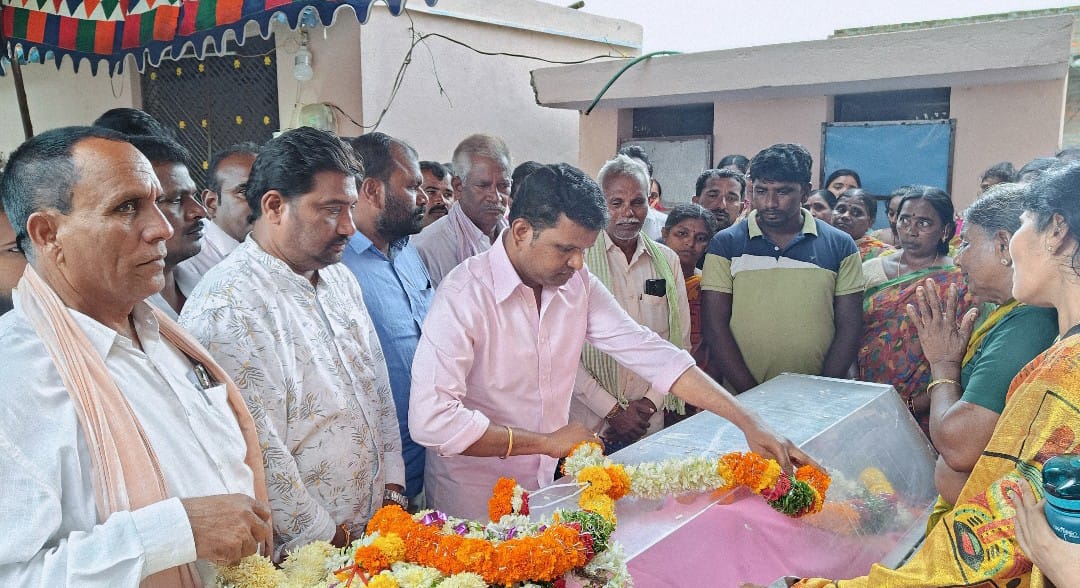 మాజీ సర్పంచ్ సతీమణి మృతి