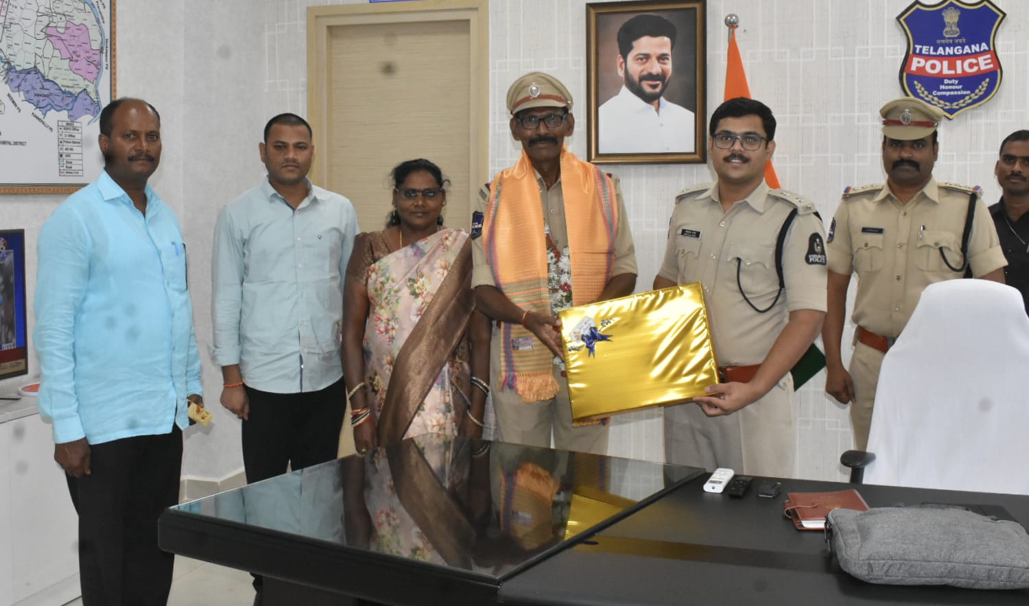 ఉద్యోగికి ఉద్యోగ జీవితంలో పదవి విరమణ అనేది అనివార్యం