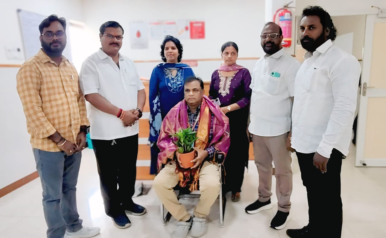 హ్యాపీ డాక్టర్స్ డే డాక్టర్ యోబు సార్ : తెల్ల హరికృష్ణ, పిఎల్ ప్రసాద్