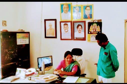 మా స్థలం కబ్జా కు గురైంది మా స్థలం మాకు ఇప్పించండి మేడం:- వేపగుంట సామ్రాజ్