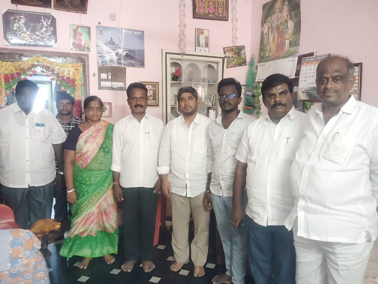తేనెటి విందులో మాజీ ఎమ్మెల్యే కేపీ.