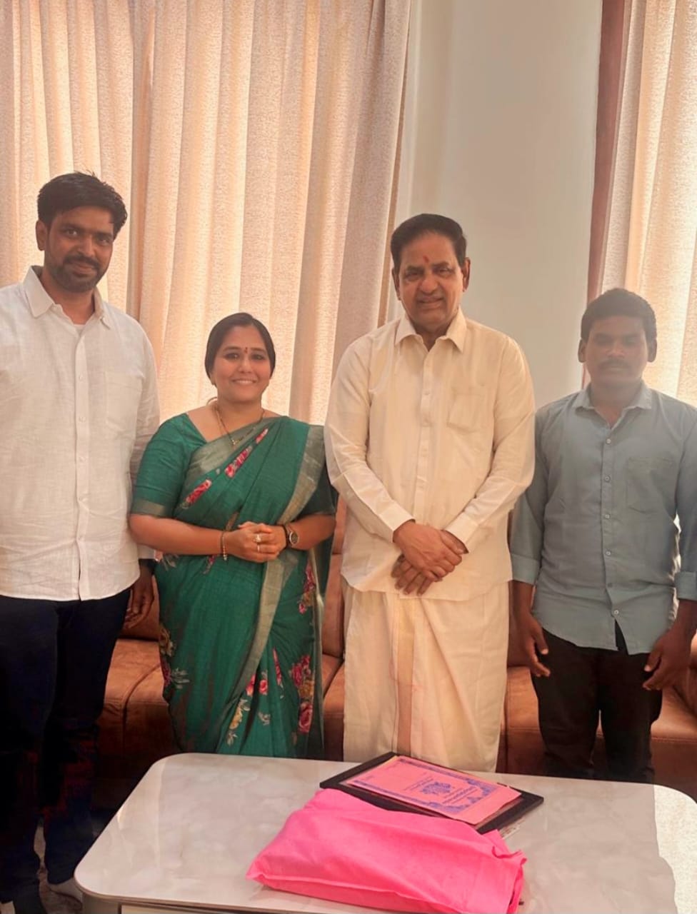 TTD చైర్మన్ బీఆర్ నాయుడుని మర్యాద పూర్వకంగా కలిసిన జనసేన నాయకులు