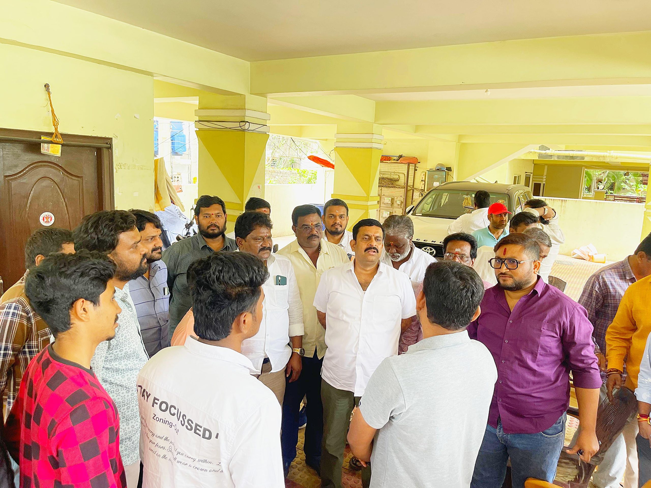 అల్లాపూర్ డివిజన్ పరిధిలో పలు అభివృద్ధి పనులపై కార్యకర్తలతో ముఖ్య సమావేశంలో పాల్గొన్న వడ్డేపల్లి రాజేశ్వరరావు