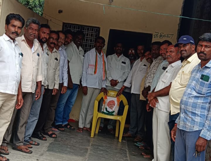 వైఎస్ రాజశేఖర్ రెడ్డి ఘన నివాళులు అర్పించిన కాంగ్రెస్ పార్టీ మండల అధ్యక్షులు బుచ్చిరెడ్డి