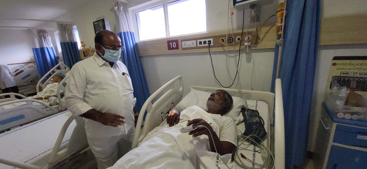 కల్తీ కల్లు తాగడం వల్ల అస్వస్థతతో చికిత్స పొందుతున్న సత్యనారాయణ ను పరామర్శించిన జనసేన నాయకులు : ప్రేమ్ కుమార్.