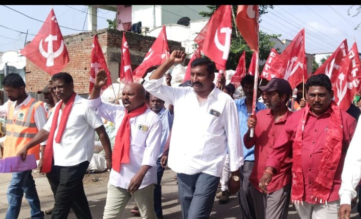 పెట్టుబడిదారుల కోసం కార్మికులను బలి చేస్తున్న కేంద్రం- ఎస్. కె బషీర్