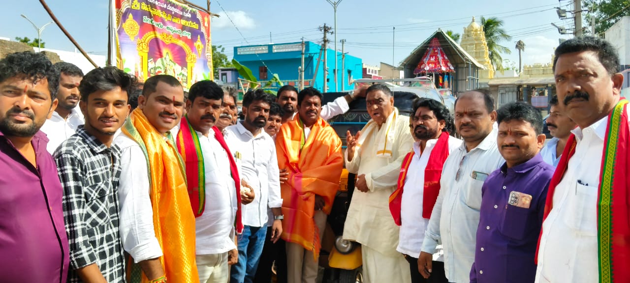 శ్రీ శ్రీ శ్రీ సౌమ్యనాథ స్వామి బ్రహ్మోత్సవాలకు స్వామివారిని దర్శించుకున్న జనసేన పార్టీ రాజంపేట పార్లమెంట్ సమన్వయకర్త అతికారి కృష్ణ