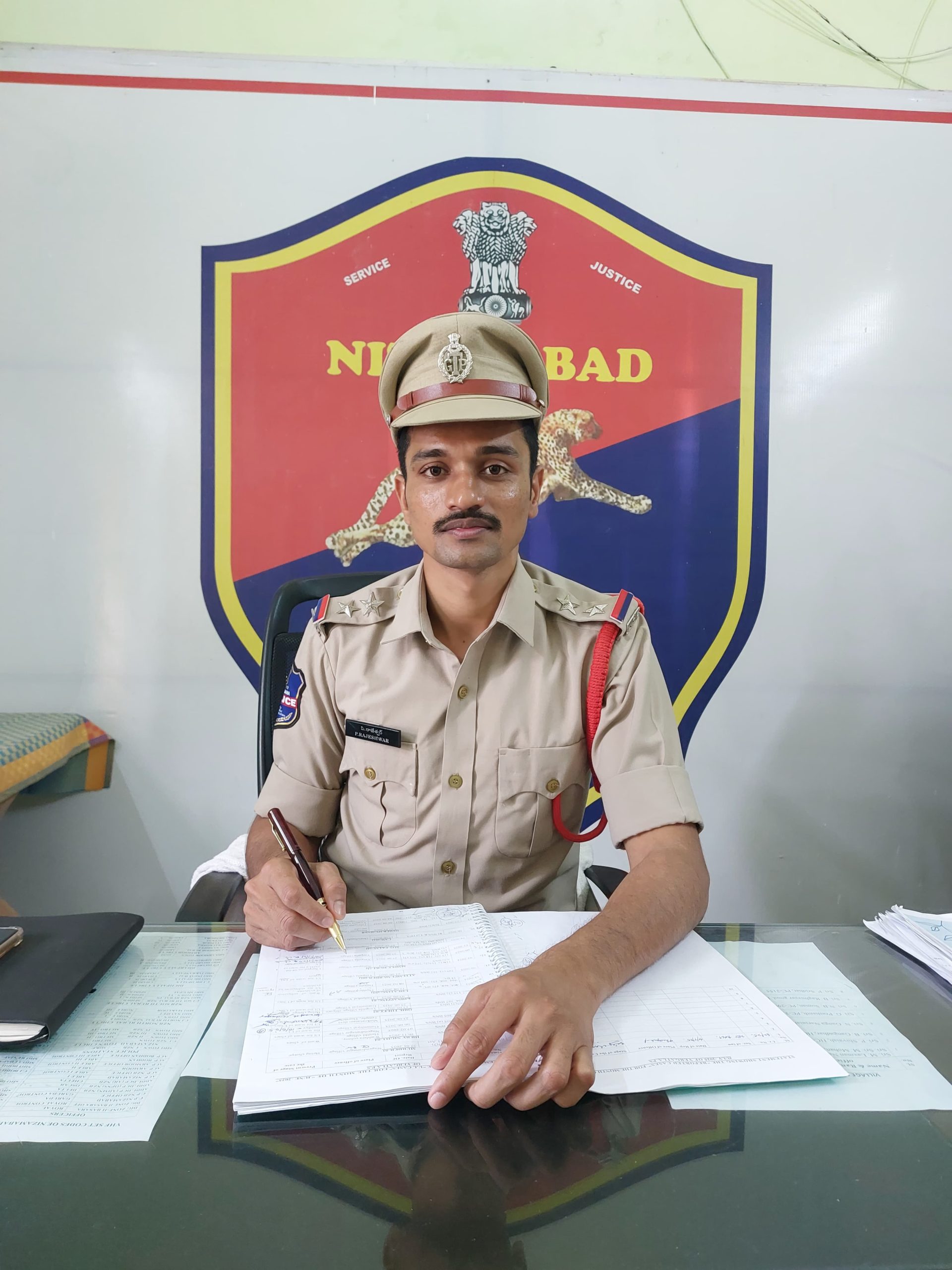 చట్టాలను అతిక్రమిస్తే కఠినమైన చర్యలు తప్పవు ఏర్గట్ల నూతన ఎస్సై పడాల రాజేశ్వర్