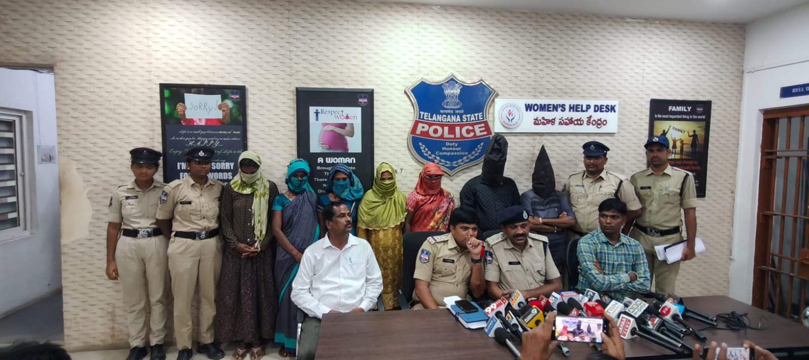 భవన నిర్మాణ సామాగ్రిని దొంగిలిస్తున్న ముఠా అరెస్ట్