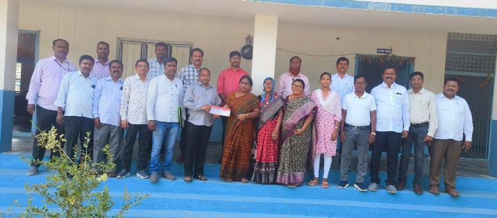 ఉపాధ్యాయుల సమస్యల పరిష్కారానికి ప్రభుత్వ చొరవ చూపాలి జిల్లా ప్రధాన కార్యదర్శి మ్యాడ శ్రీధర్