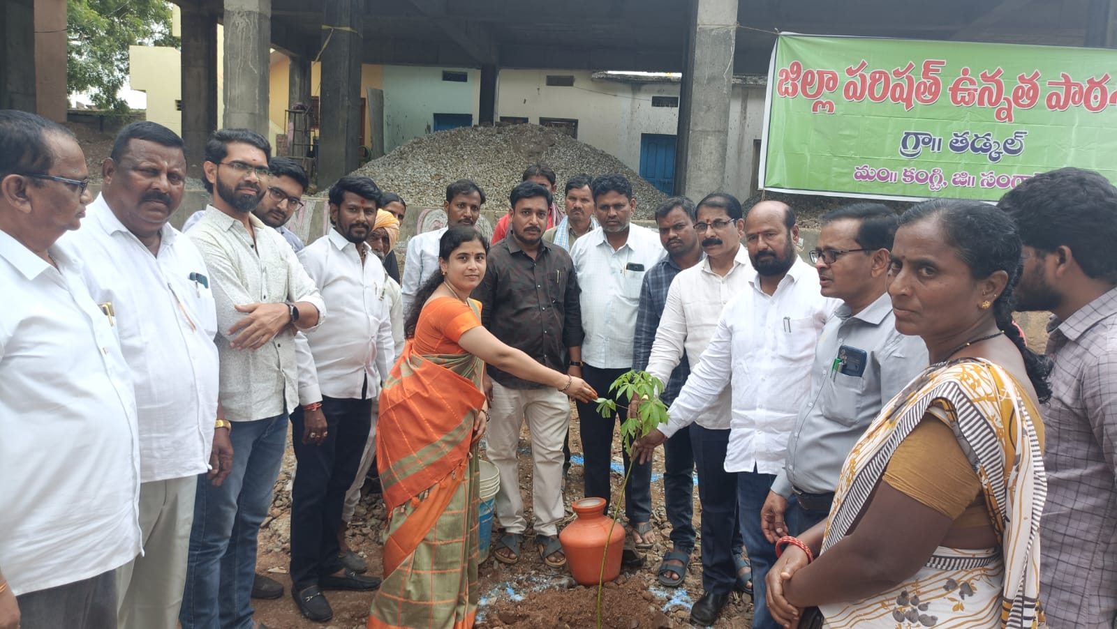 తడ్కల్ జిల్లా పరిషత్ ఉన్నత పాఠశాలలో దాశరథి కృష్ణమాచార్య శత జయంతి ఉత్సవాలు