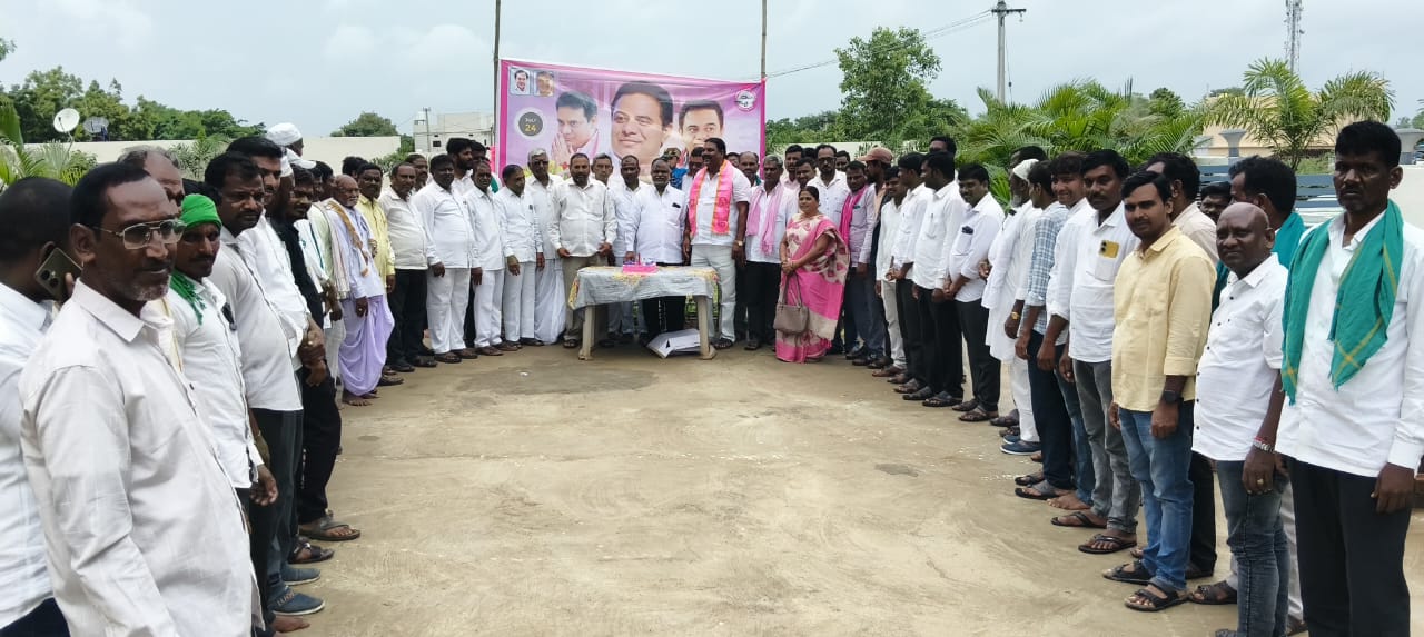 మద్నూర్ మండలం లోని ఘనంగా KTR జన్మదిన వేడుకలు