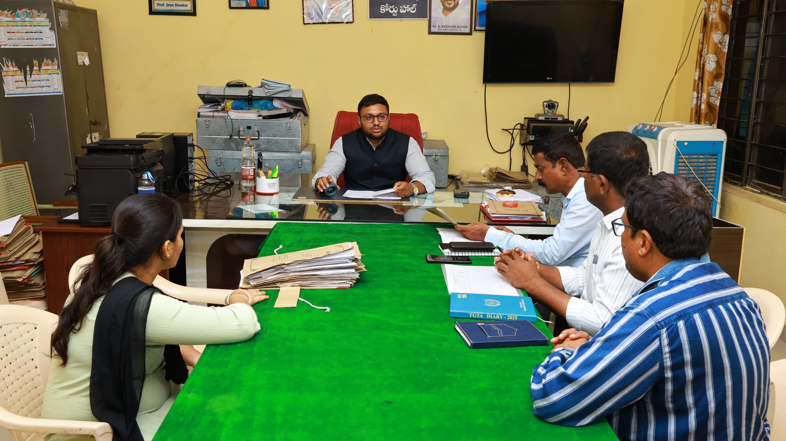 భూ భారతి అర్జీలను క్షేత్ర స్థాయి లో పరిశీలన ద్వారా పరిష్కరించాలి
