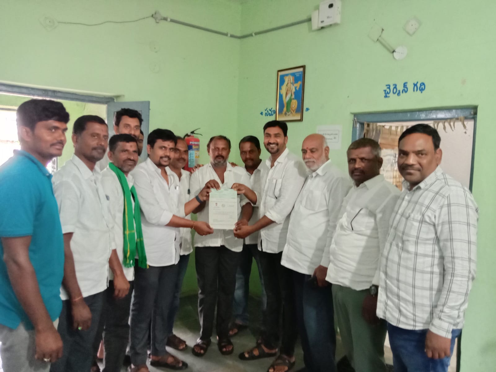 ముఖ్యమంత్రి సహాయ నిధి చెక్కు పంపిణి…